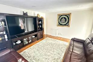 706 Partridge Ave, West Hempstead, NY 11552 - Photo 6