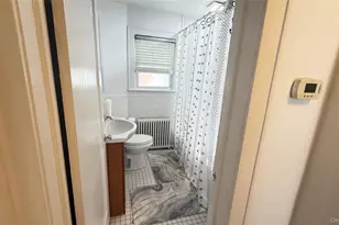706 Partridge Ave, West Hempstead, NY 11552 - Photo 16