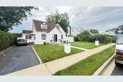 706 Partridge Avenue, West Hempstead, NY 11552 - Photo 2
