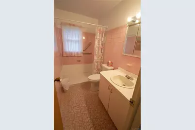 44 Willoughby Street, Brentwood, NY 11717 - Photo 14