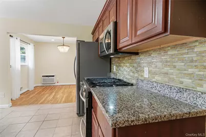 46 Falcon Drive, Hauppauge, NY 11788 - Photo 20