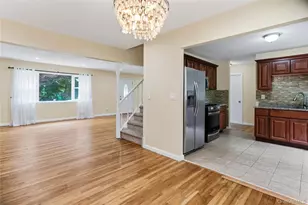 46 Falcon Dr, Hauppauge, NY 11788 - Photo 14