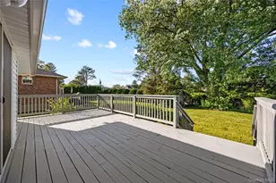 17 Wren Dr, Woodbury, NY 11797 - Photo 20