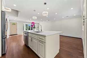 17 Wren Dr, Woodbury, NY 11797 - Photo 6