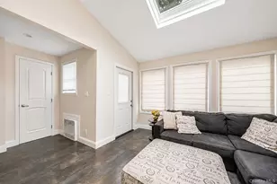 159 Iris Ave, Floral Park, NY 11001 - Photo 14
