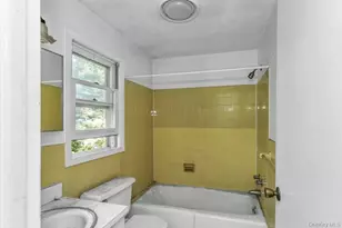 51 Cross St, Locust Valley, NY 11560 - Photo 10