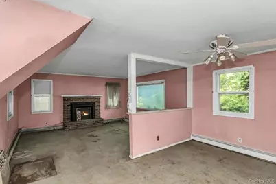 51 Cross Street, Locust Valley, NY 11560 - Photo 4