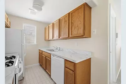 6319 Ocean Avenue S, Arverne, NY 11692 - Photo 22