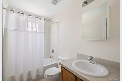 6319 Ocean Avenue S, Arverne, NY 11692 - Photo 24
