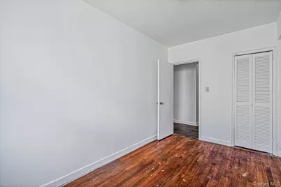 8333 Austin Street #6R, Kew Gardens, NY 14415 - Photo 18