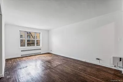 8333 Austin Street #6R, Kew Gardens, NY 14415 - Photo 8