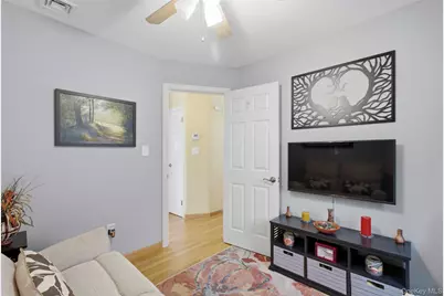 194 Willis Avenue, Floral Park, NY 11001 - Photo 8