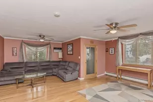 3158 Rawlins Ave, Bronx, NY 10465 - Photo 6