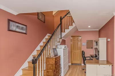 3158 Rawlins Avenue, Bronx, NY 10465 - Photo 8