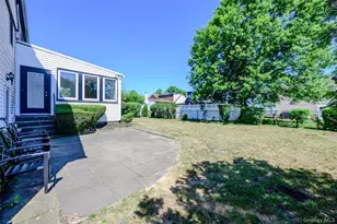 190 W Waukena Ave, Oceanside, NY 11572 - Photo 22
