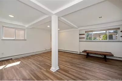 190 W Waukena Avenue, Oceanside, NY 11572 - Photo 10