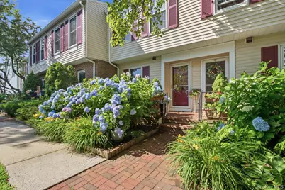 22 Washington Mews #22, Port Chester, NY 10573 - Photo 2