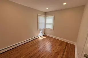 277 Jackson Ave, Syosset, NY 11791 - Photo 12