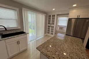 277 Jackson Ave, Syosset, NY 11791 - Photo 8
