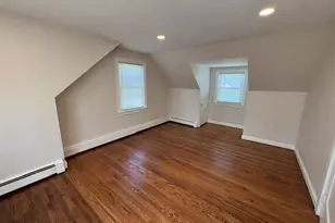 277 Jackson Ave, Syosset, NY 11791 - Photo 14
