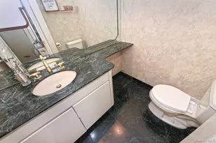 20 Oak St, Saint James, NY 11780 - Photo 26