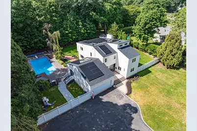20 Oak Street, Saint James, NY 11780 - Photo 4