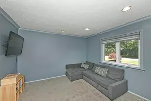 20 Oak St, Saint James, NY 11780 - Photo 12