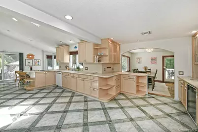 20 Oak Street, Saint James, NY 11780 - Photo 16
