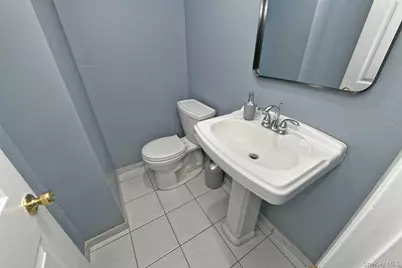 20 Oak Street, Saint James, NY 11780 - Photo 42