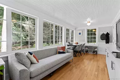 131 Douglas Road, Chappaqua, NY 10514 - Photo 10