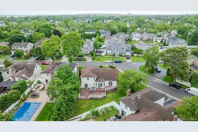 3399 Harold Street, Oceanside, NY 11572 - Photo 40