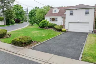 3399 Harold St, Oceanside, NY 11572 - Photo 36