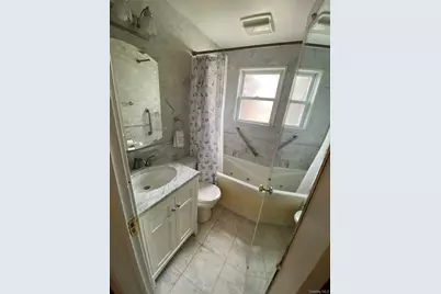 35 Nassau Boulevard, West Hempstead, NY 11552 - Photo 8