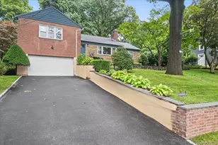 54 Park Cir, White Plains, NY 10603 - Photo 2