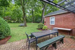 54 Park Cir, White Plains, NY 10603 - Photo 8