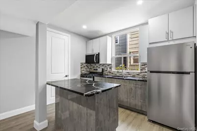 222 Primrose Avenue #1, Mount Vernon, NY 10552 - Photo 8