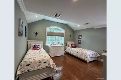 21025 33rd Avenue, Bayside, NY 11361 - Photo 18