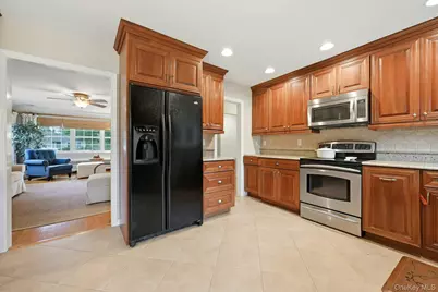 11 Cliftwood Drive, Huntington, NY 11743 - Photo 8