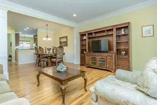 87 Paget Ln, Massapequa, NY 11758 - Photo 12