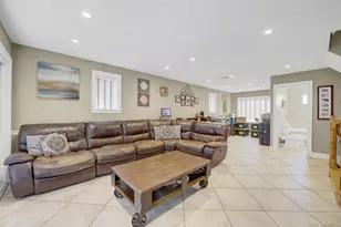 6 Oxford Ave, Massapequa, NY 11758 - Photo 18