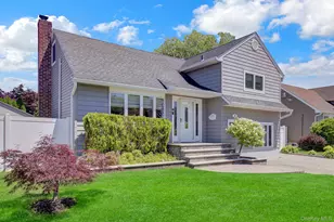 6 Oxford Ave, Massapequa, NY 11758 - Photo 2