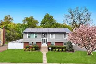 226 Princess St, Hicksville, NY 11801 - Photo 20