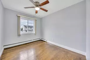 226 Princess St, Hicksville, NY 11801 - Photo 16