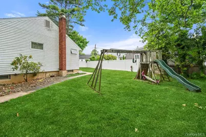 26 Sheridan Street, Old Bethpage, NY 11804 - Photo 26