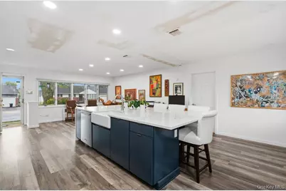 26 Sheridan Street, Old Bethpage, NY 11804 - Photo 8