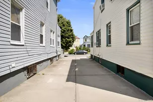 232-20 Mentone Ave, Springfield Gardens, NY 11413 - Photo 4