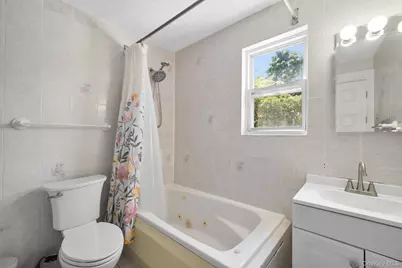 23220 Mentone Avenue, Springfield Gardens, NY 11413 - Photo 10