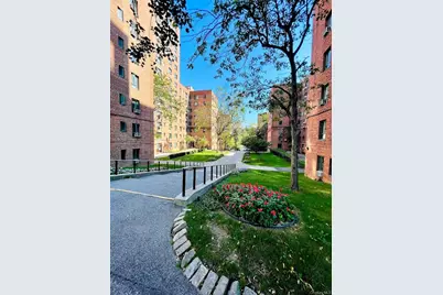 24 Metropolitan Oval #1E, Bronx, NY 10462 - Photo 1