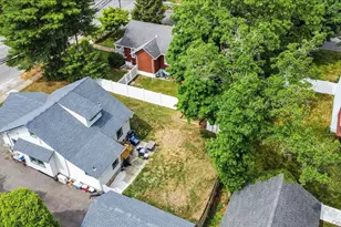 41 Moffitt Blvd, East Islip, NY 11730 - Photo 6