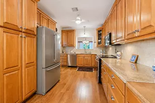 61 Willow Ridge Dr, Smithtown, NY 11787 - Photo 12